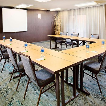 Courtyard By Marriott Tucson Williams Centre Hotel Exterior photo